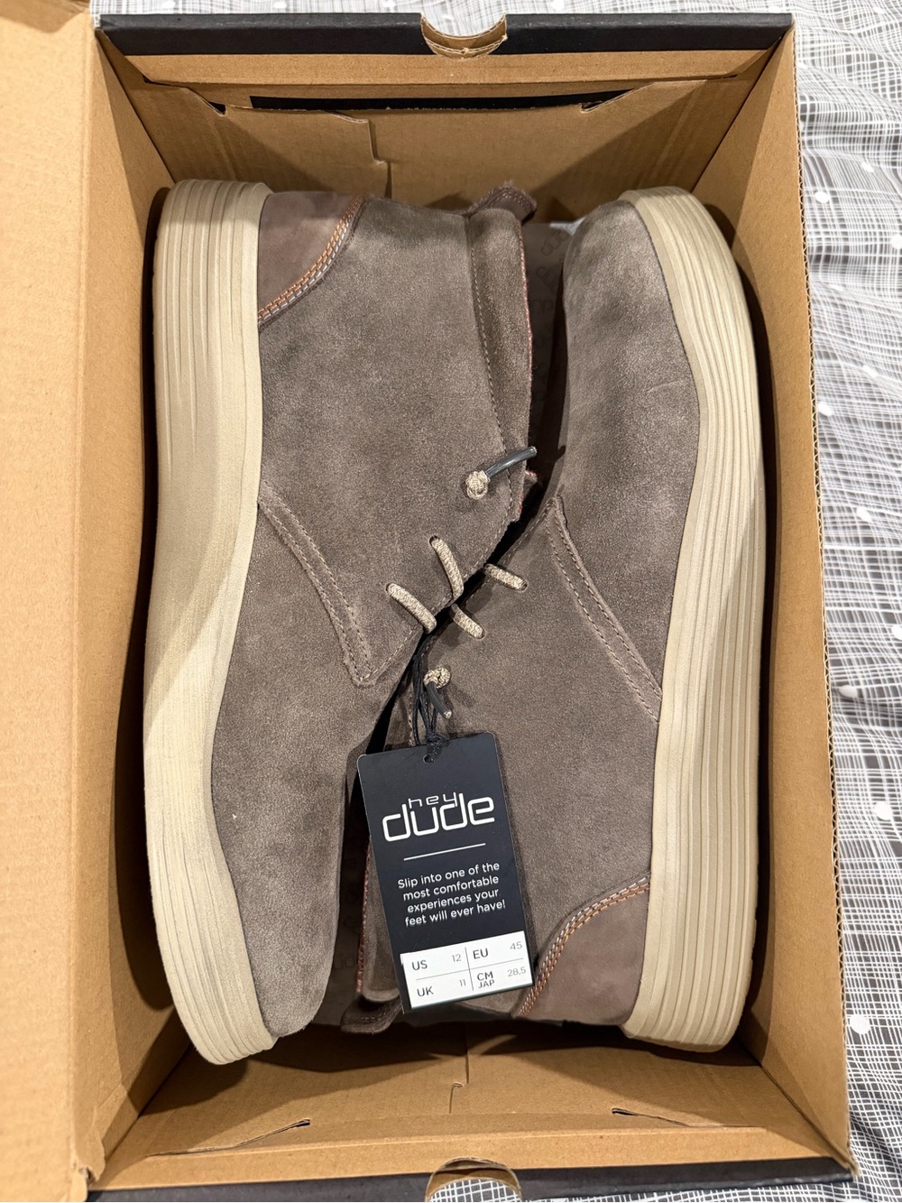 Fossil Men's Taupe Suede Chukka Boots